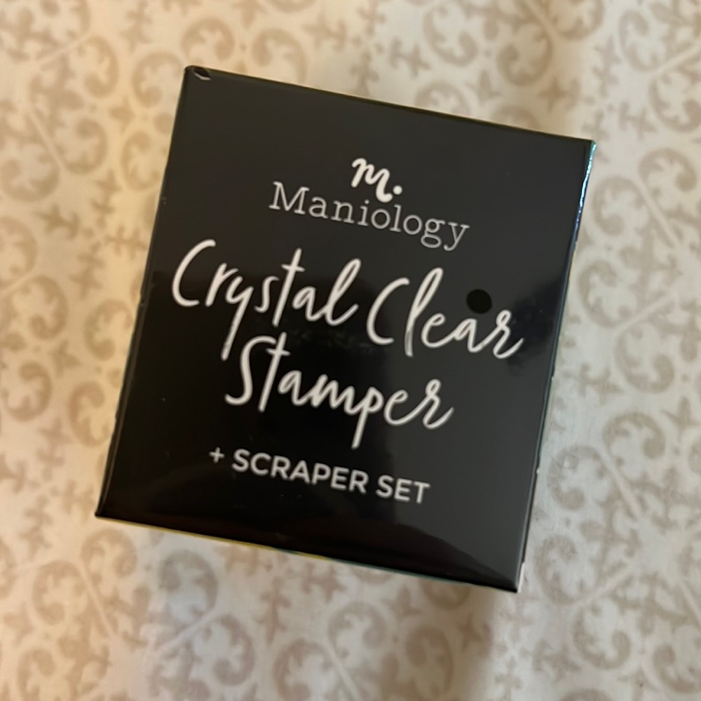 Maniology Crystal Clear Stamper and Scraper Set